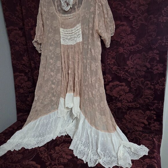 Magnolia Pearl Silk Embroiderer Dress Eyelet Lace in Dusky Peach Love Label - Picture 3 of 10